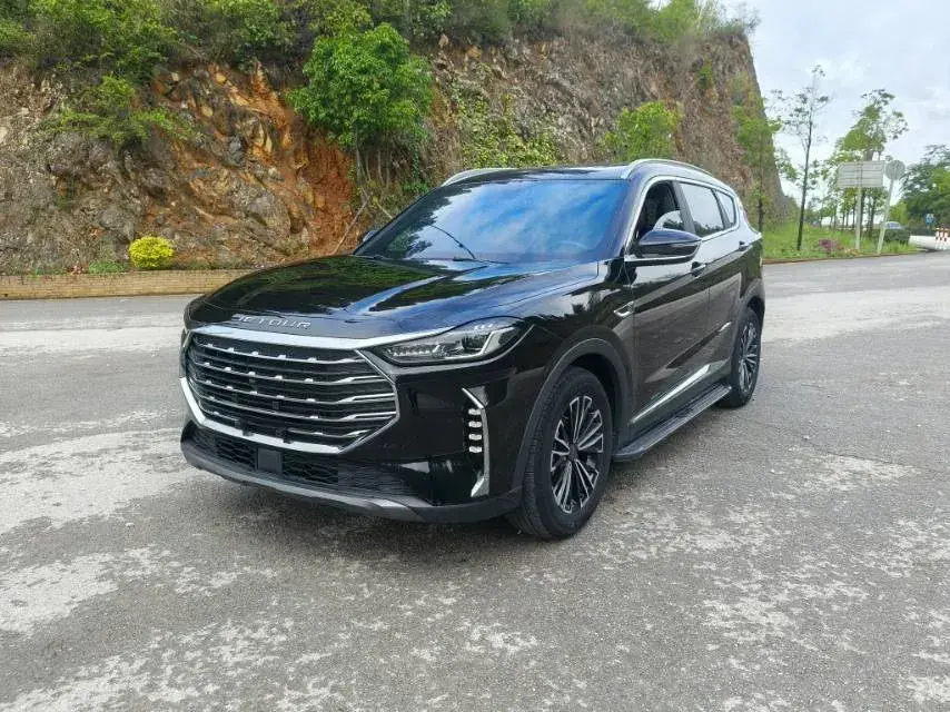 2023 Jetour X90 Plus 1.5T 156HP L4 6MT