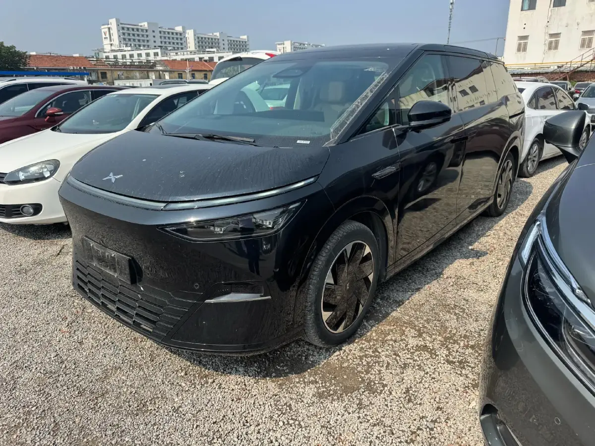 2024 Xpeng X9 BEV 101.5KWH