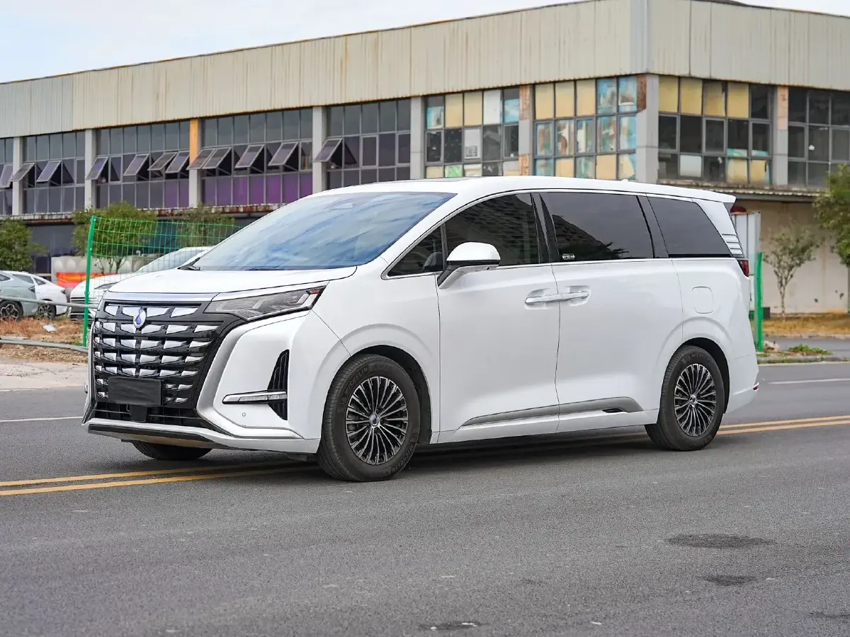 2024 Denza D9 1.5T 139HP L4 E-CVT PHEV 40KWH