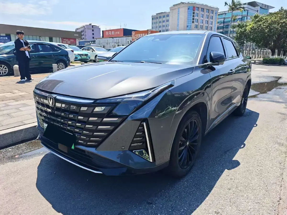 2024 ChangAn UNI-Z 1.5L 98HP L4 E-CVT PHEV 18.4KWH