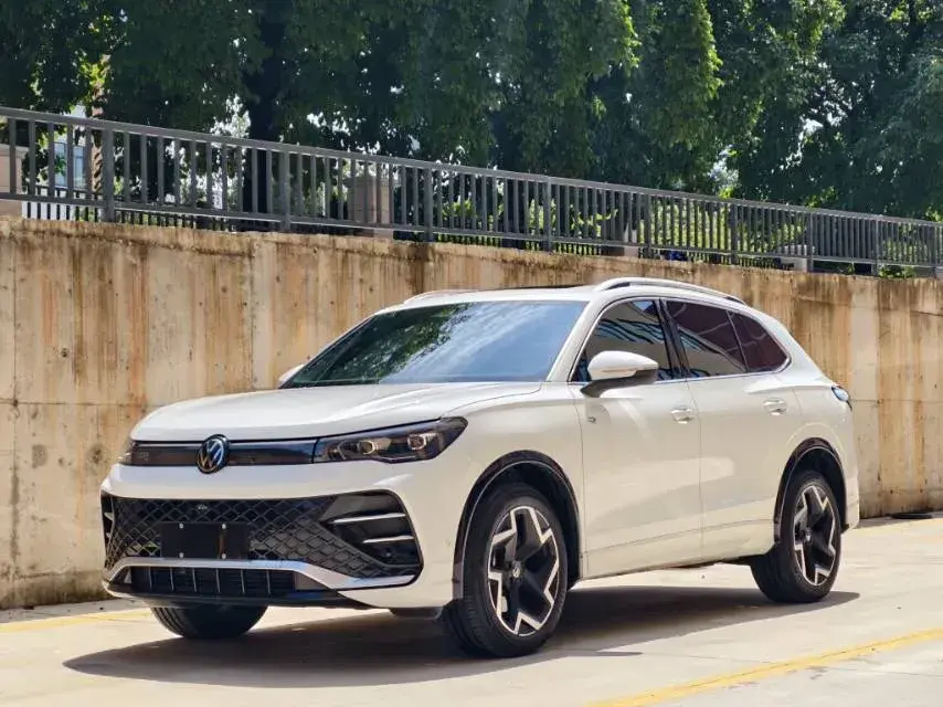 2024 Volkswagen Tiguan L 2.0T 186HP L4 7DCT