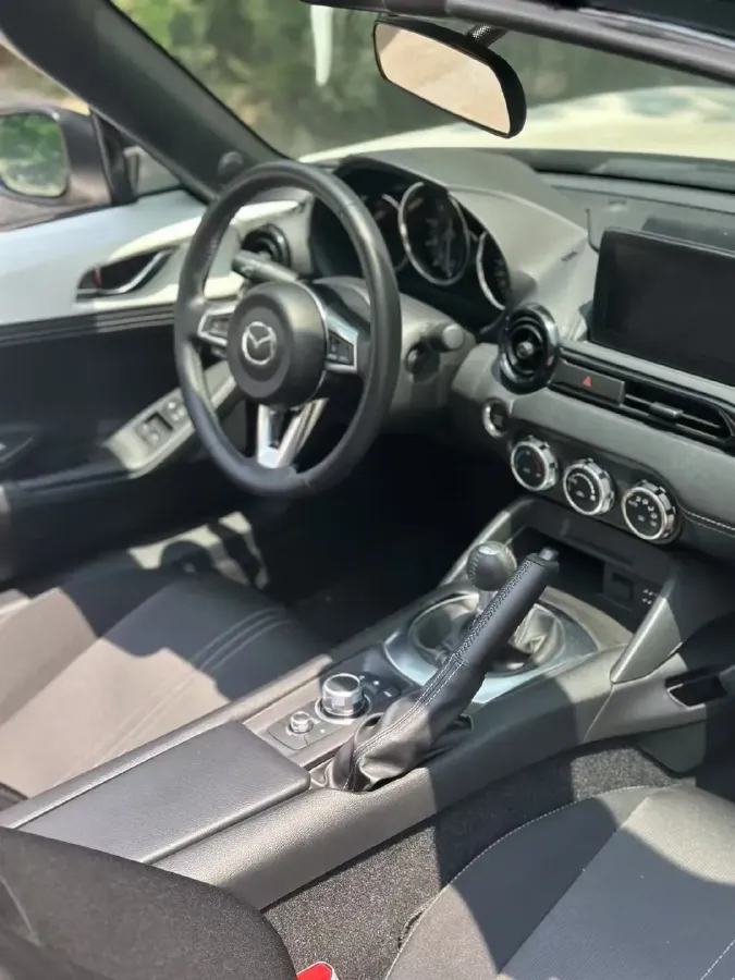 2023 BMW 3.0T 333HP L6 8AT,autocango,china used car exporter,china ev exporter,chinese used car exporter,chinese used ev exporter