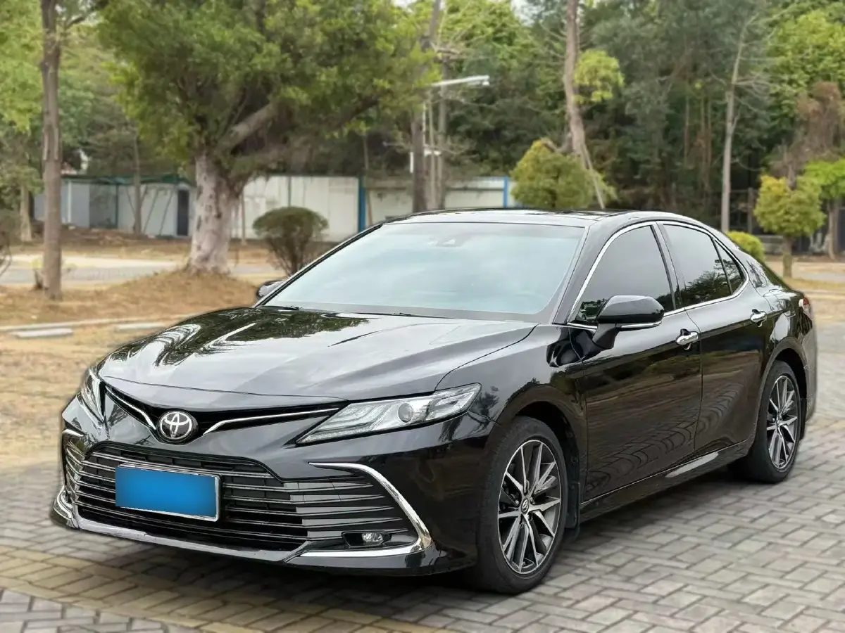 2021 Toyota Camry 2.5L 209HP L4 8AT
