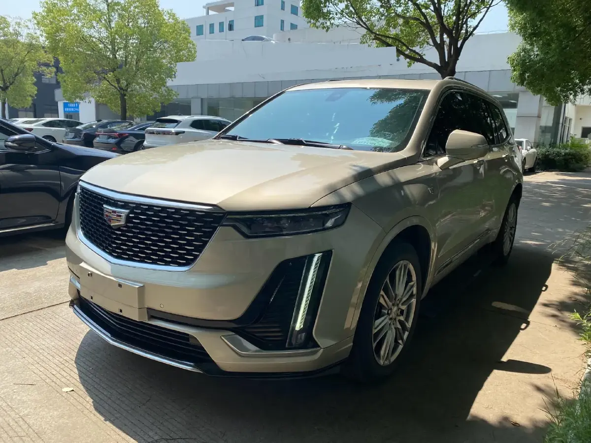 2022 Cadillac XT6 2.0T 237HP L4 9AT