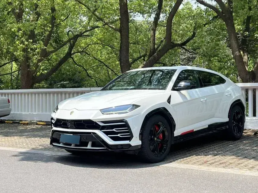2018 Lamborghini Urus 4.0T 650HP V8 8AT