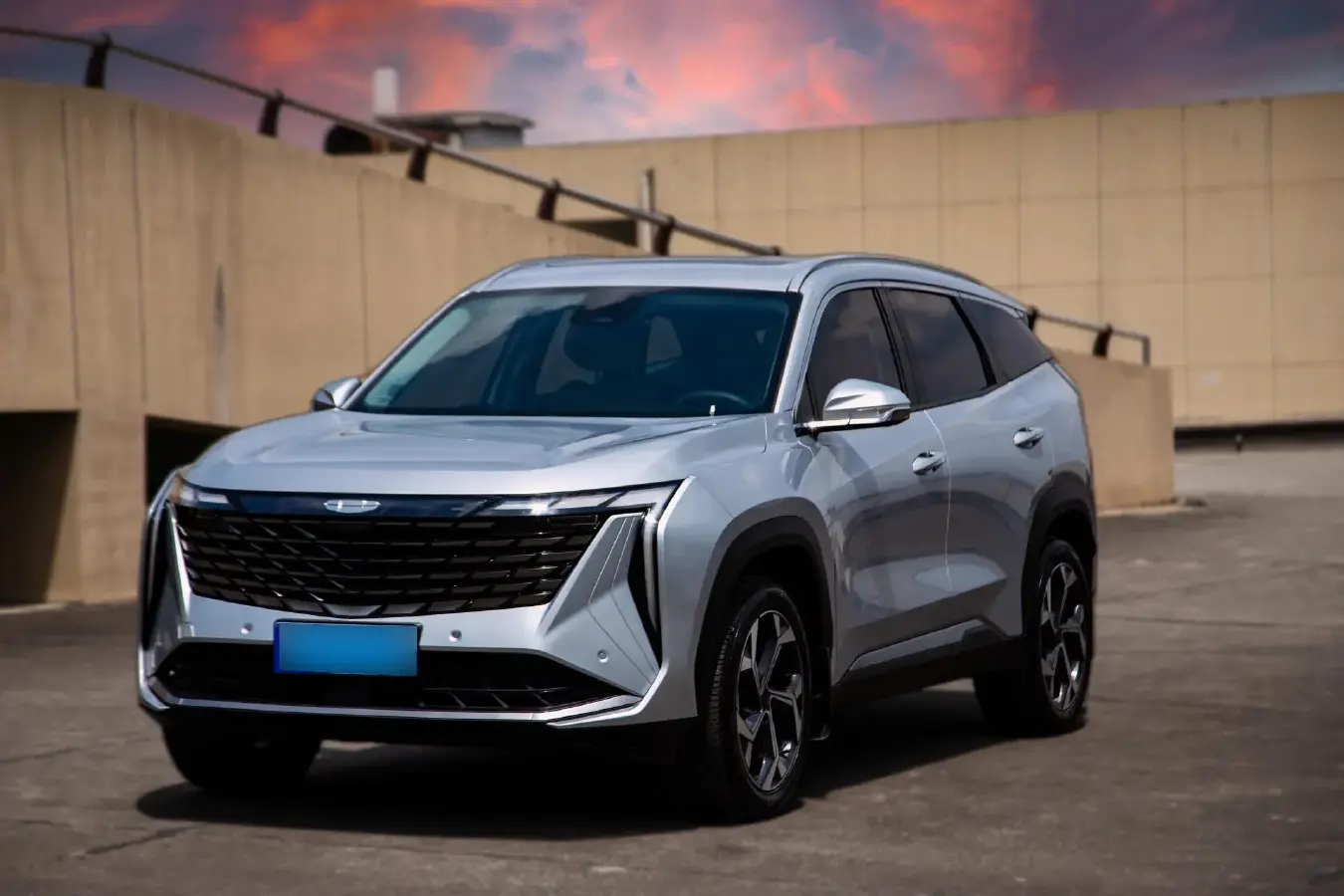 2023 Geely StarRay 1.5T 181HP L4 7DCT