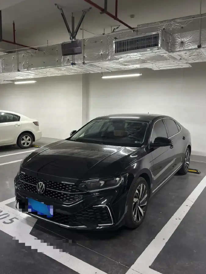 2022 Volkswagen Passat 2.0T 186HP L4 7DCT
