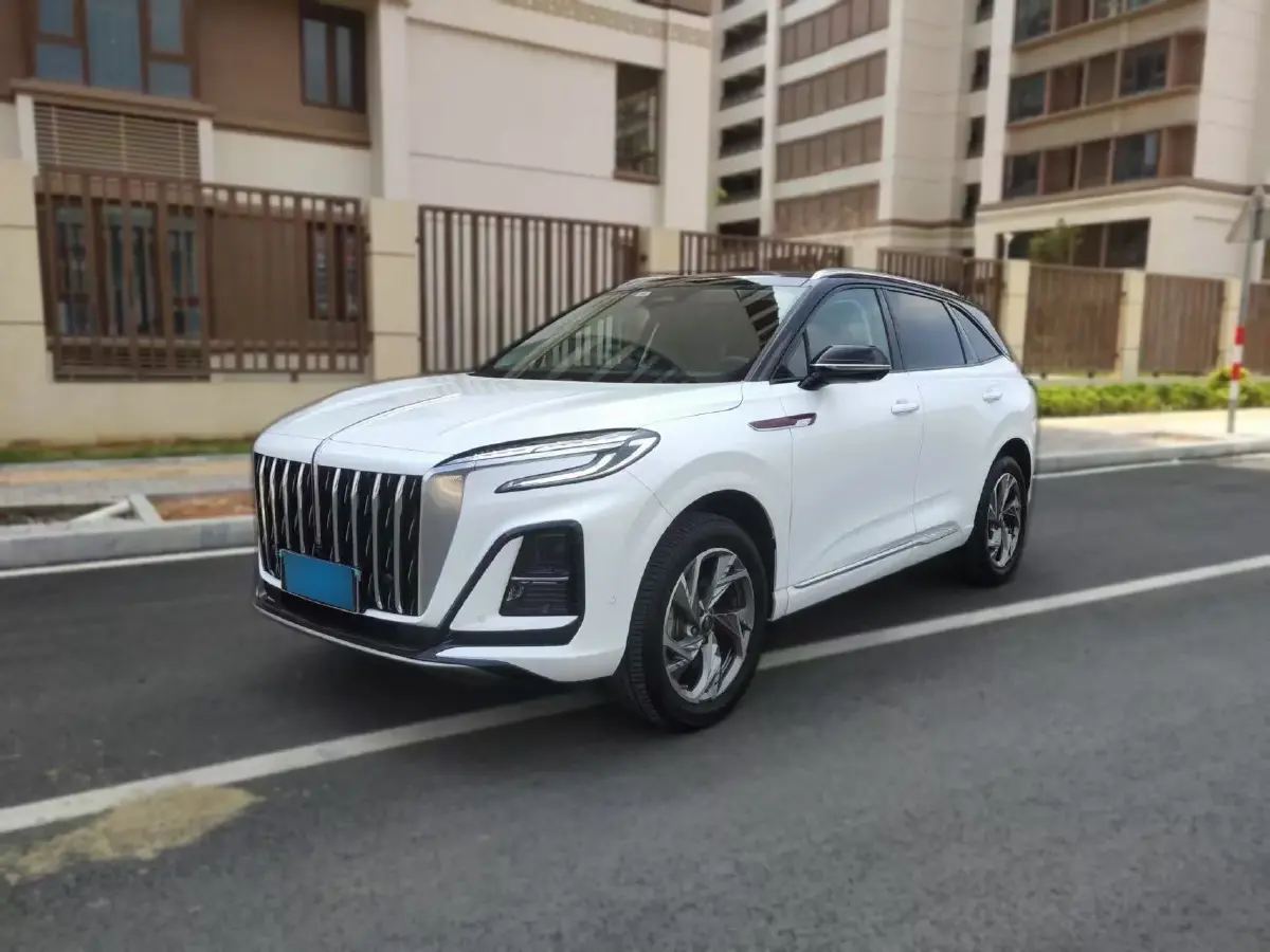 2023 HongQi HS3 2.0T 252HP L4 8AT