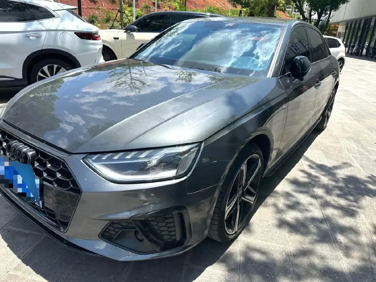 2023 Audi A4L 2.0T 190HP L4 7DCT