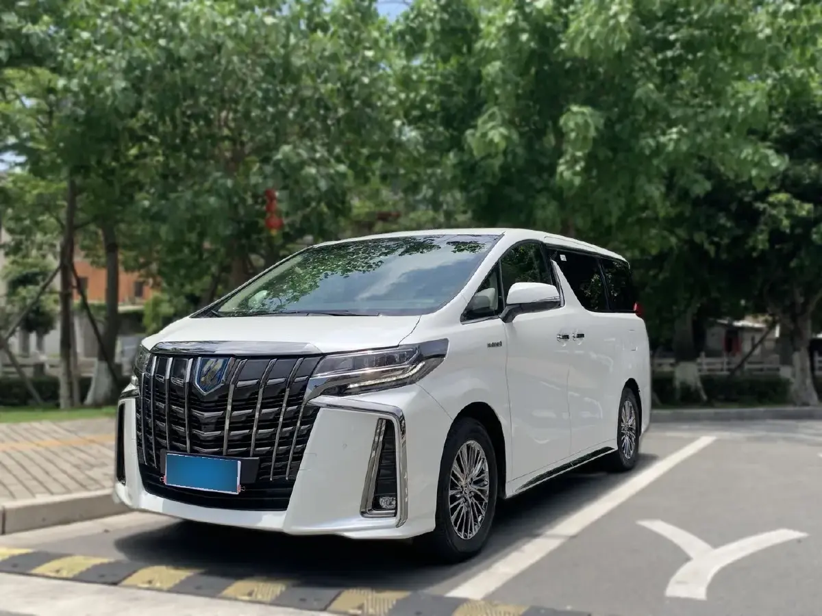 2021 Toyota Alphard 2.5L 117HP L4 E-CVT Hybrid