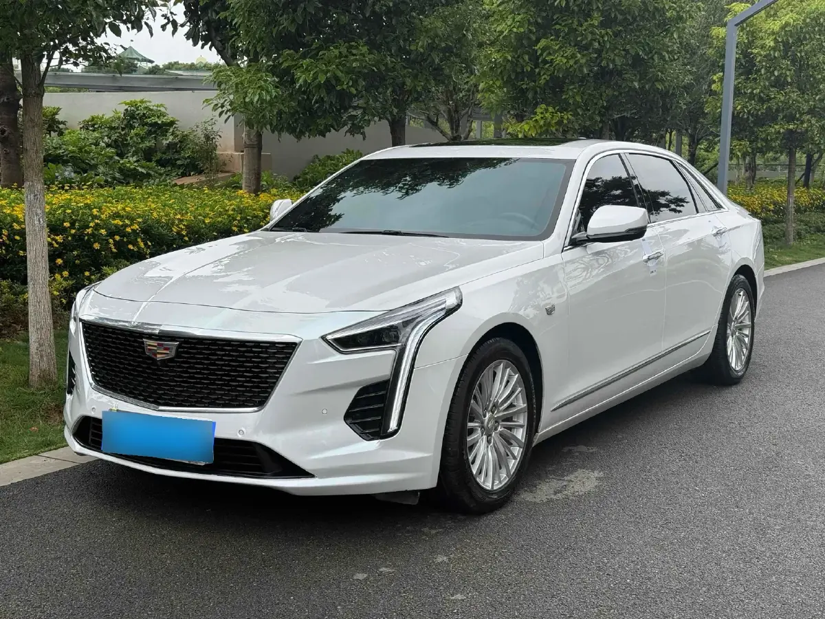 2022 Cadillac CT6 2.0T 237HP L4 10AT