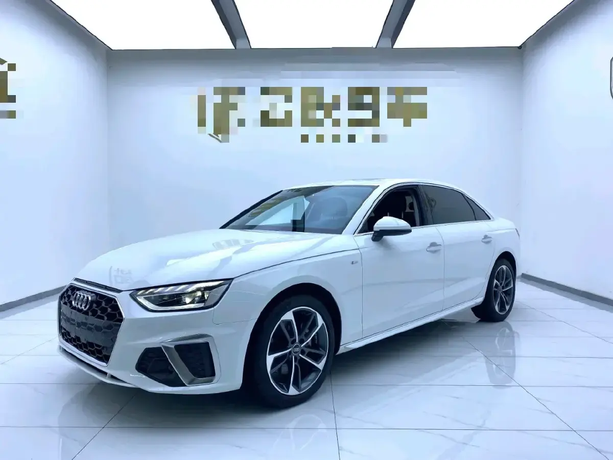 2023 Audi A4L 2.0T 190HP L4 7DCT