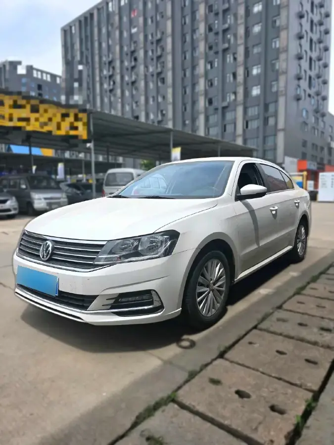 2019 Volkswagen Lavida 1.5L 112HP L4 6AT