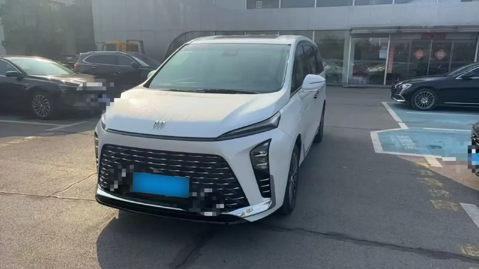 2024 Buick GL8 1.5T 180HP L4 2DHT PHEV 24.4KWH