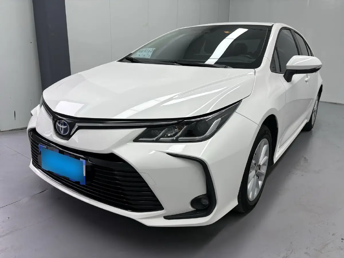 2021 Toyota Corolla 1.8L 98HP L4 E-CVT Hybrid