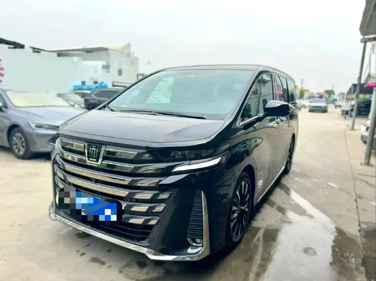 2024 Toyota Vellfire 2.5L 190HP L4 E-CVT Hybrid
