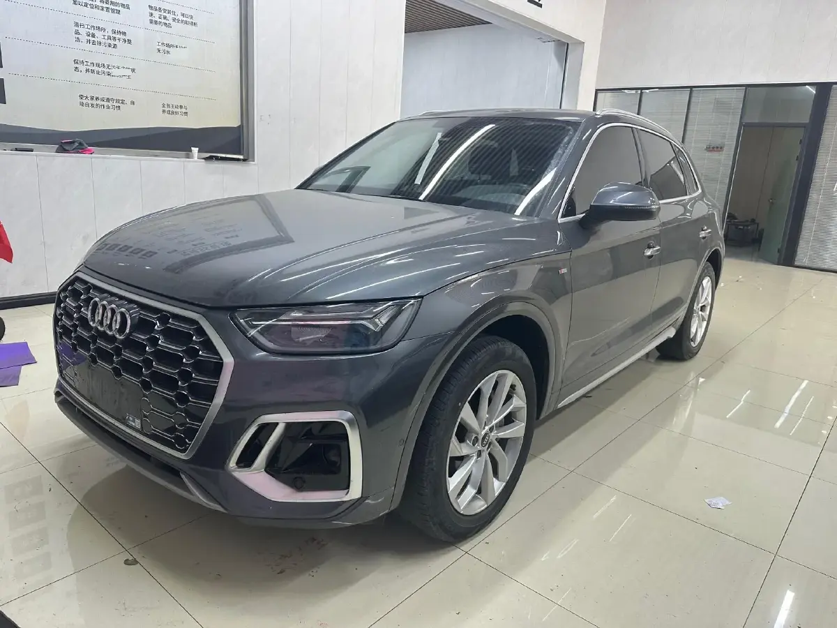2022 Audi Q5L 2.0T 190HP L4 7DCT
