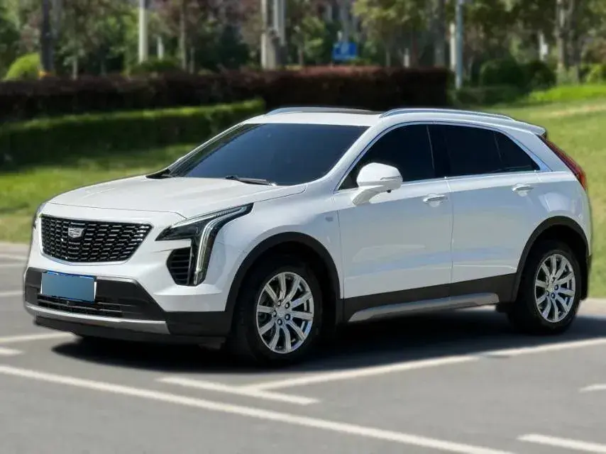 2022 Cadillac XT4 2.0T 237HP L4 9AT