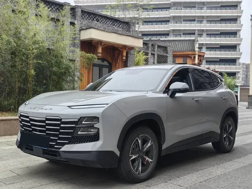 2023 Jetour DASHING 1.5T 156HP L4 6DCT