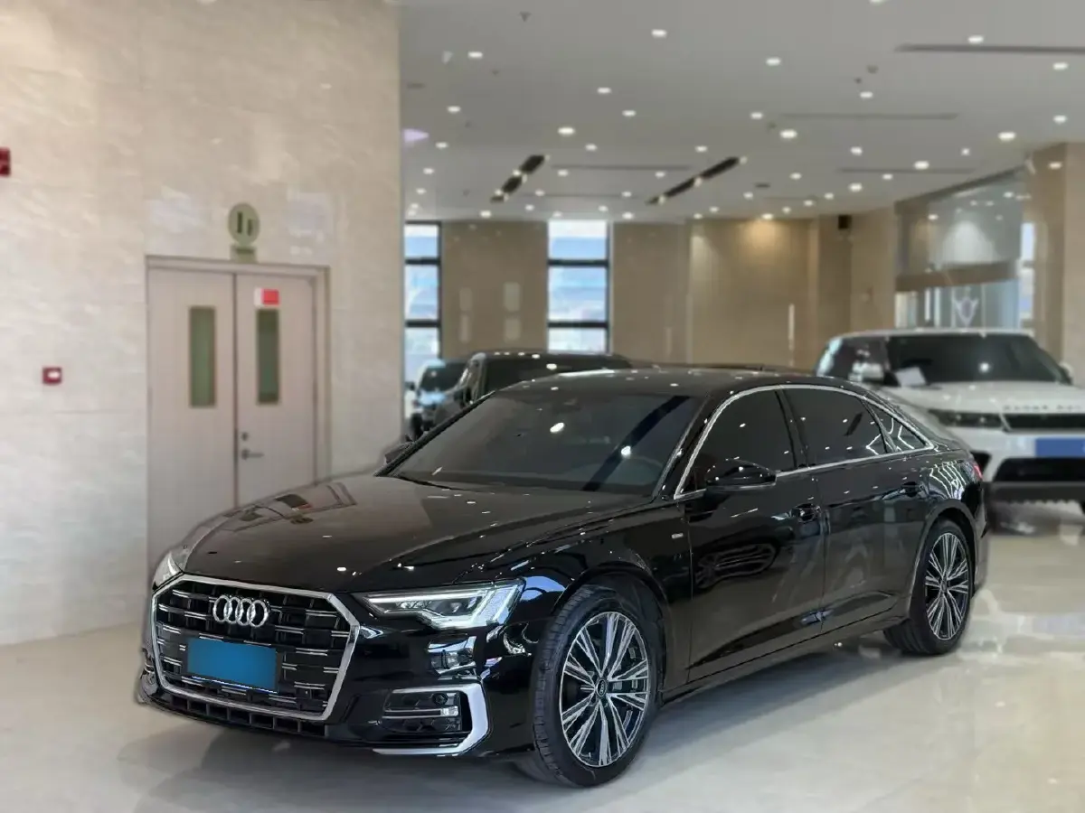 2024 Audi A6L 2.0T 190HP L4 7DCT