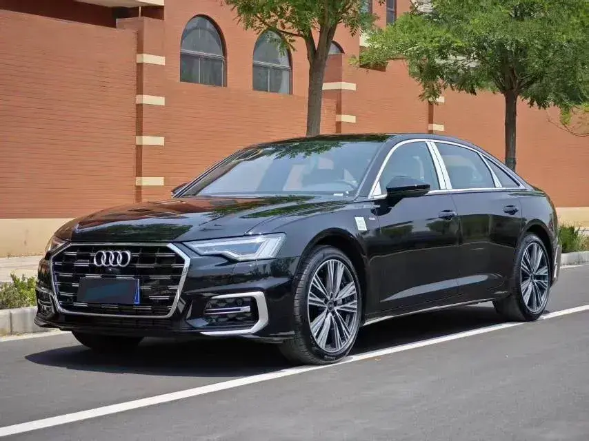 2023 Audi A6L 2.0T 190HP L4 7DCT
