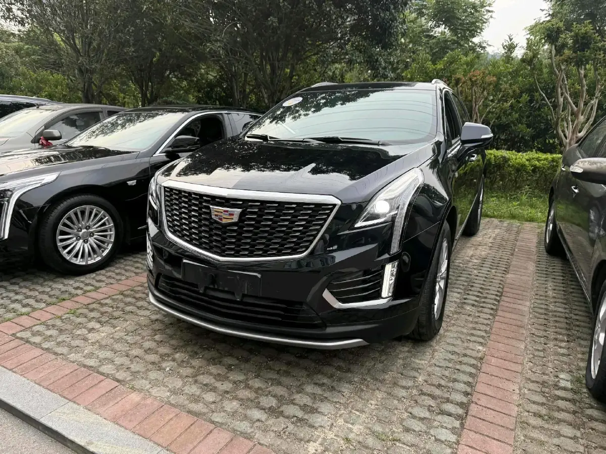 2022 Cadillac XT5 2.0T 237HP L4 9AT