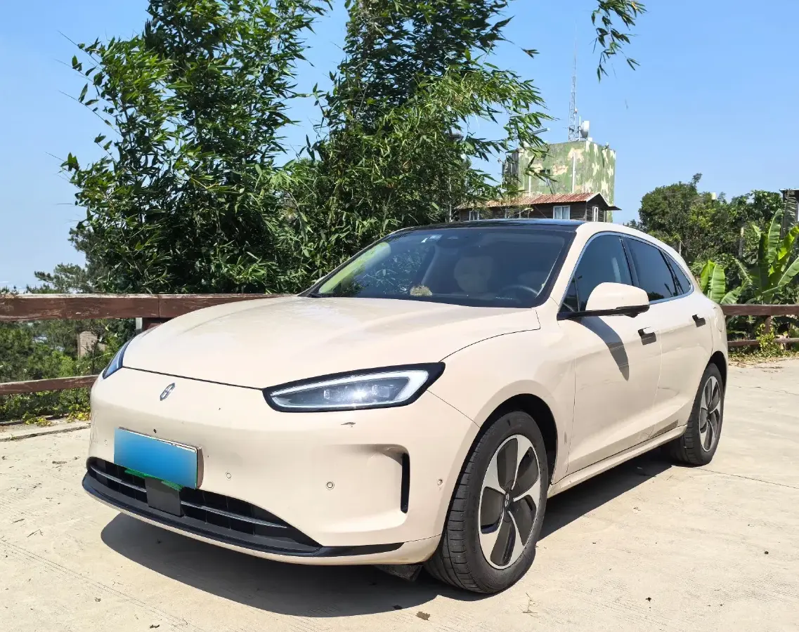 2022 HIMA AITO M5 Range Extended 125HP REEV 40KWH