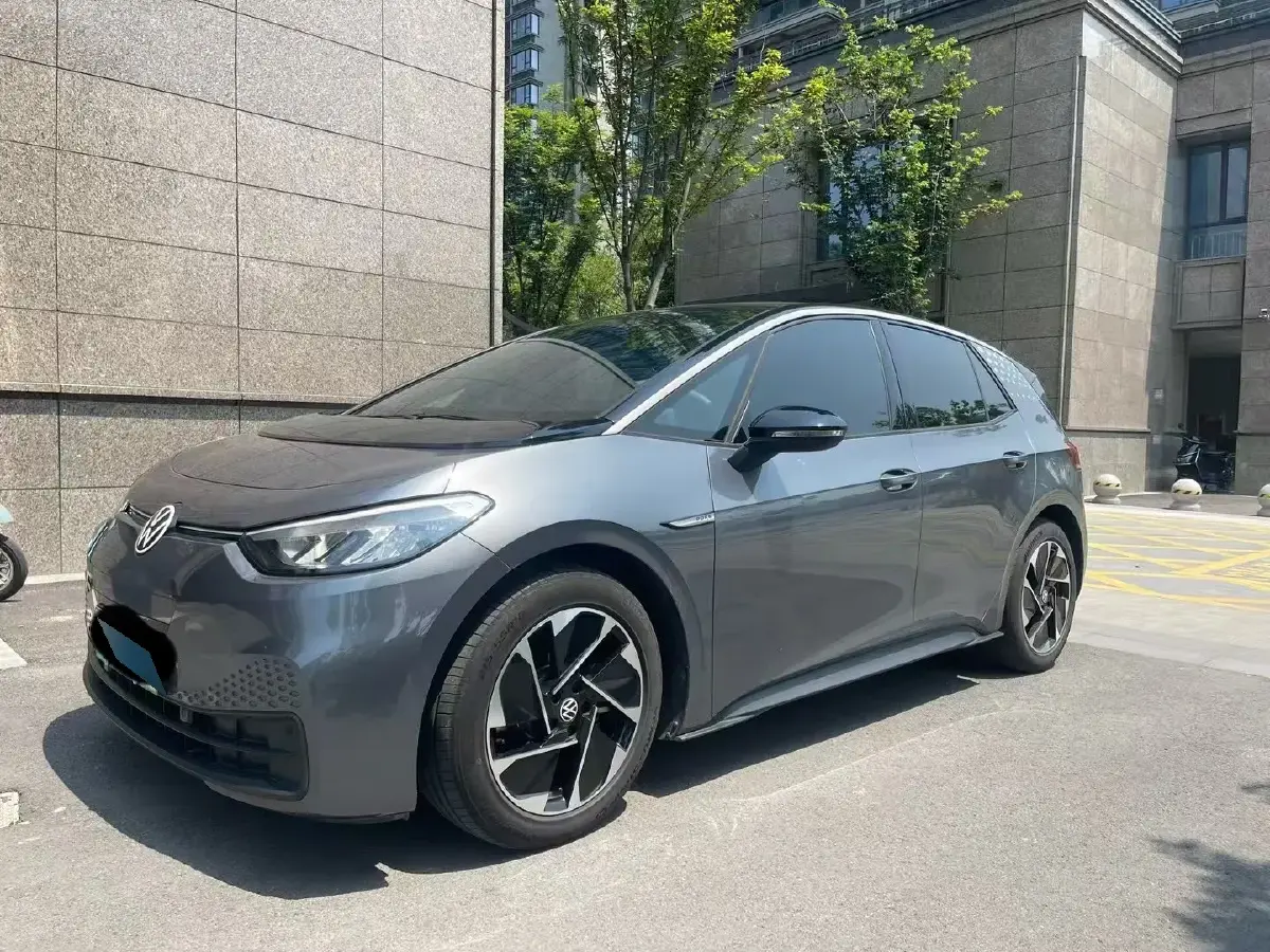 2023 Volkswagen ID.3 BEV 52.8KWH