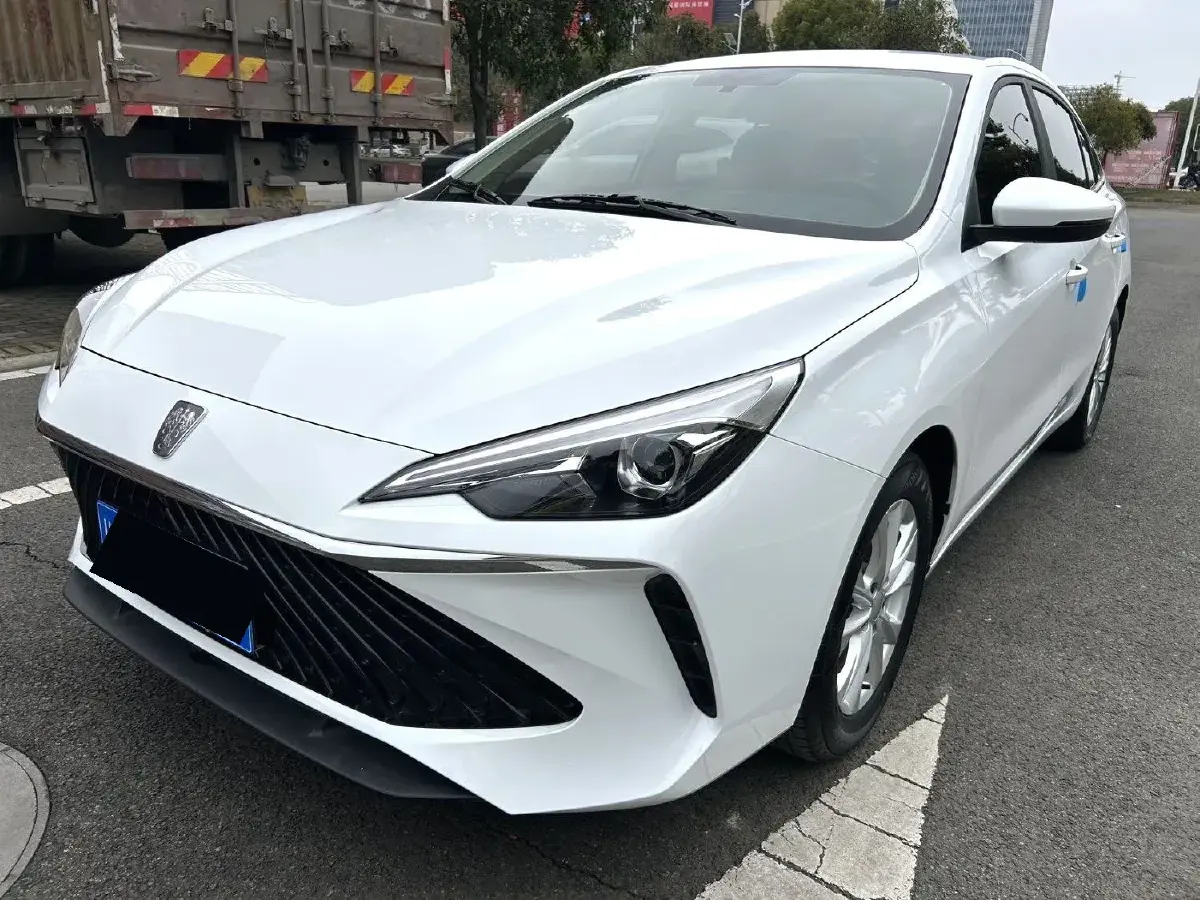 2023 Roewe i5 1.5L 129HP L4 5MT