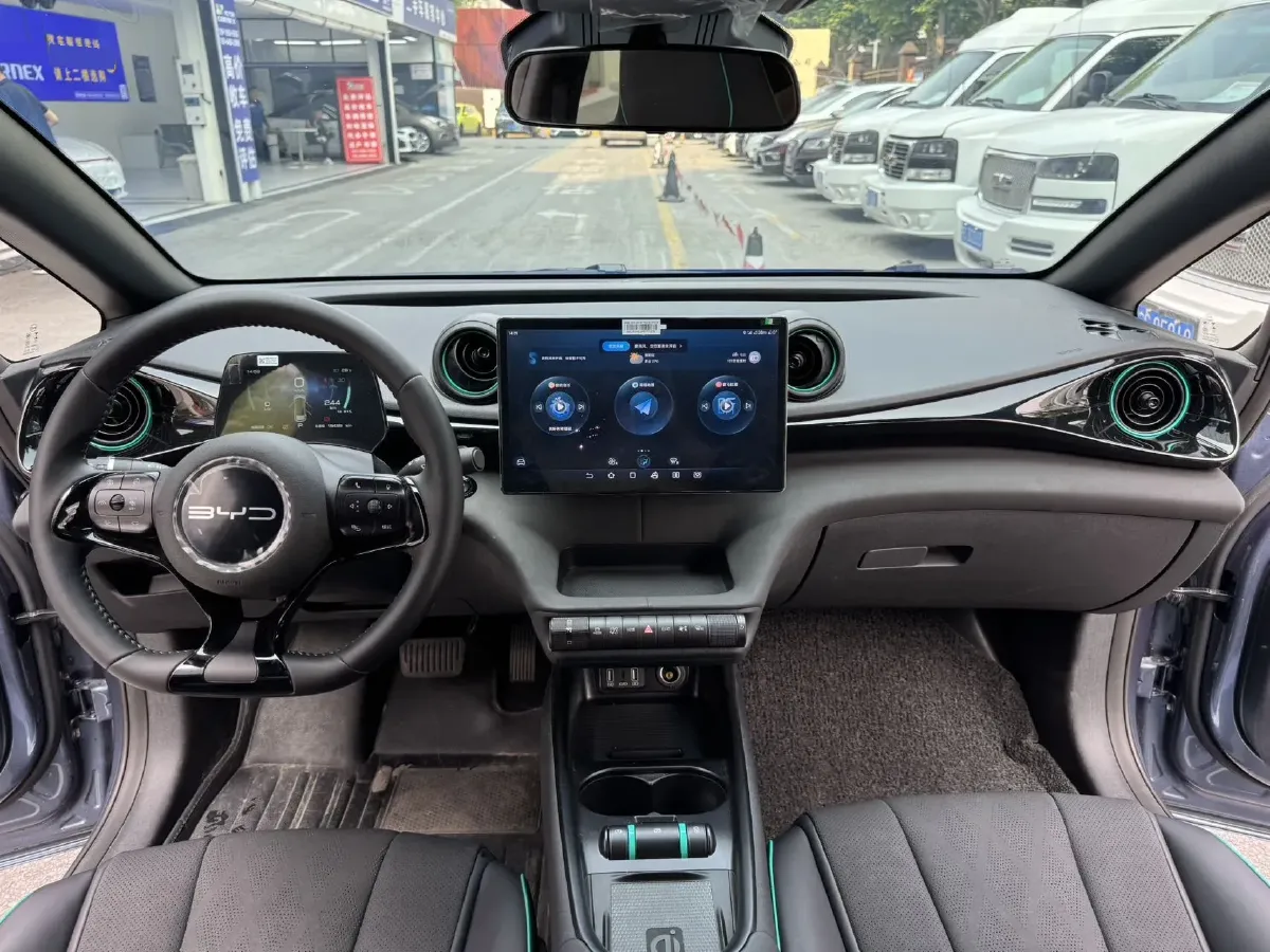2023 BYD Dolphin BEV 44.928KWH,autocango,china used car exporter,china ev exporter,chinese used car exporter,chinese used ev exporter