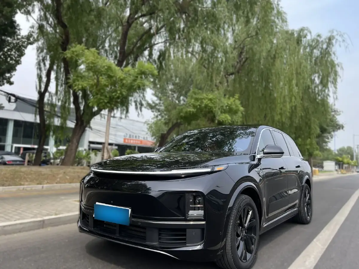 2023 Li L8 Range Extended 154HP REEV 40.9KWH