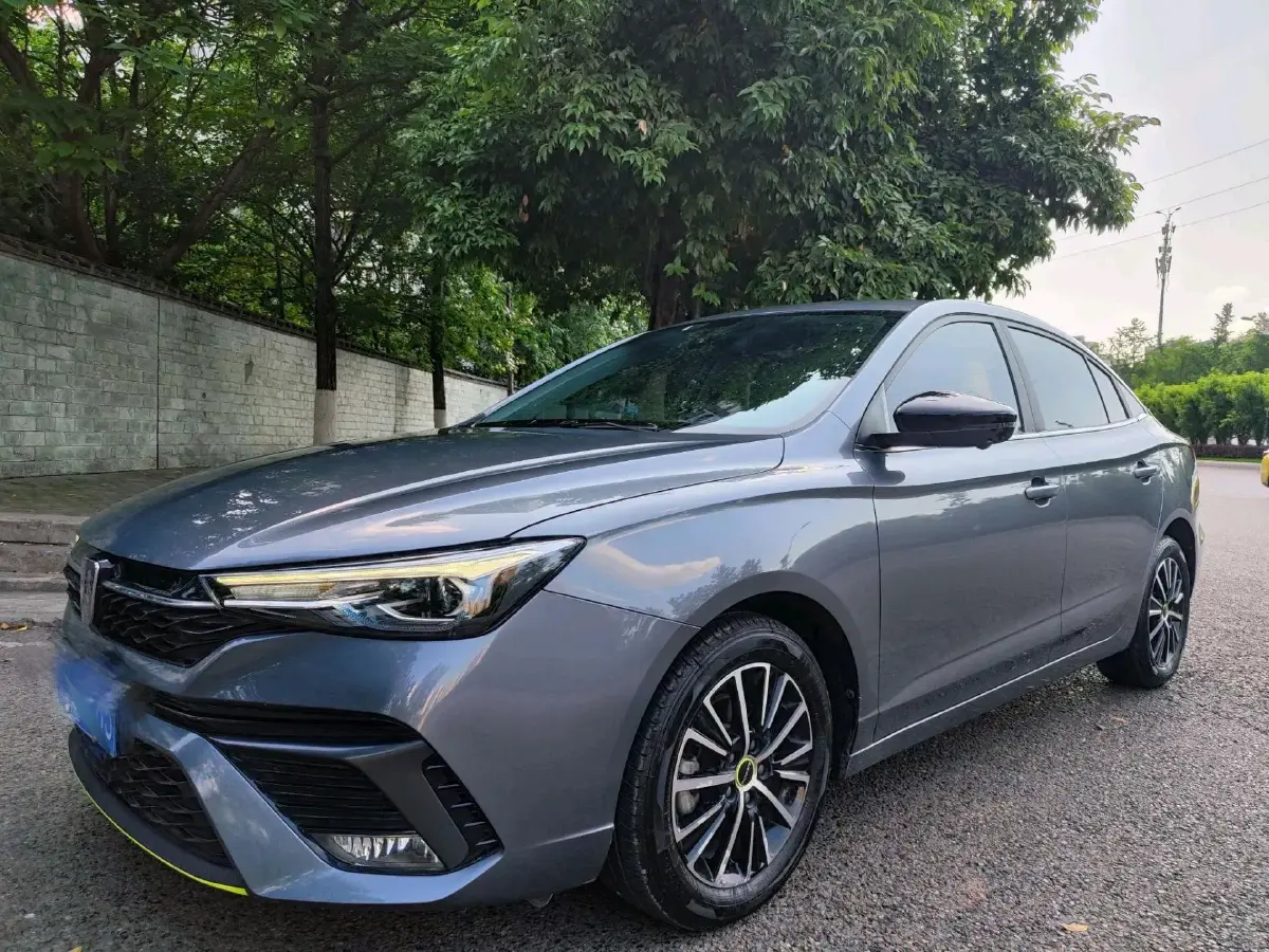 2021 Roewe i5 1.5L 120HP L4 CVT