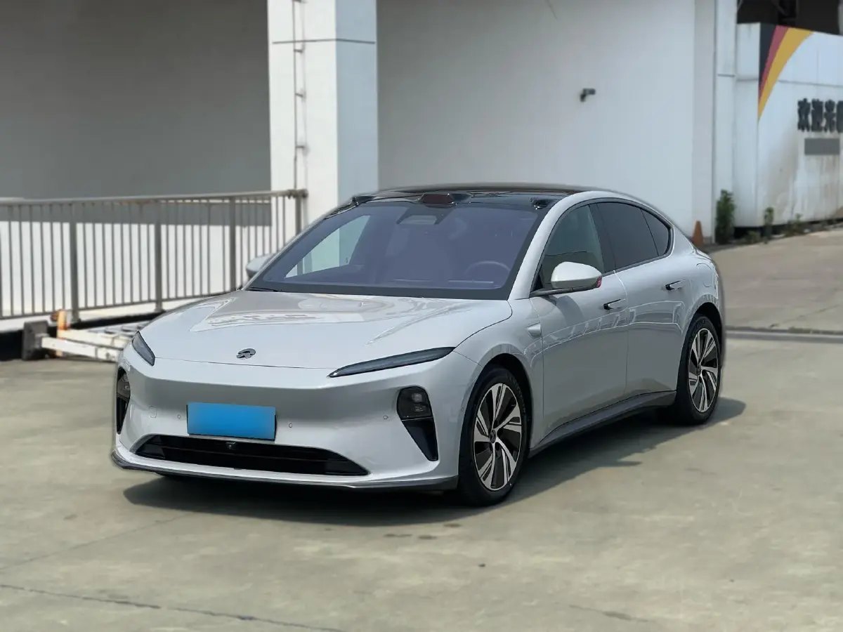 2022 NIO ET5 BEV 75KWH