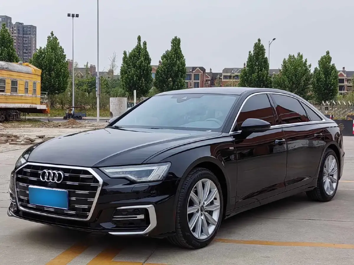 2024 Audi A6L 2.0T 245HP L4 7DCT