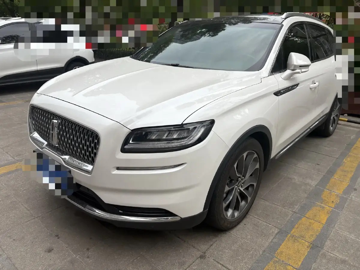 2021 Lincoln Nautilus 2.0T 245HP L4 8AT