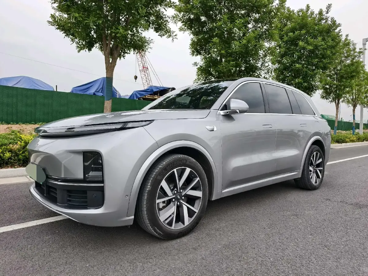 2023 Li L8 Range Extended 154HP REEV 40.9KWH