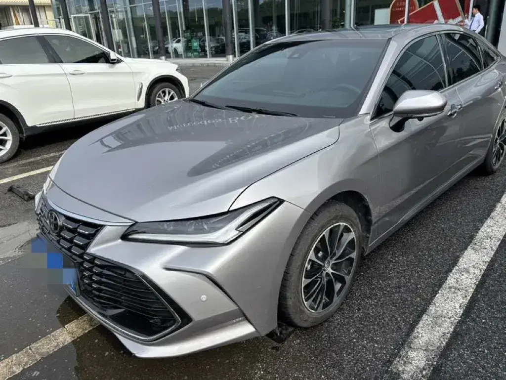 2022 Toyota Avalon 2.5L 209HP L4 8AT