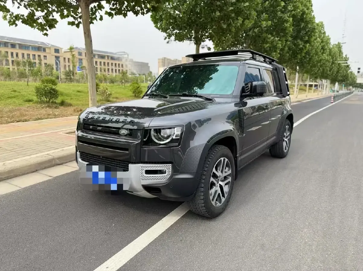 2023 Land Rover Defender 3.0T 400HP L6 8AT