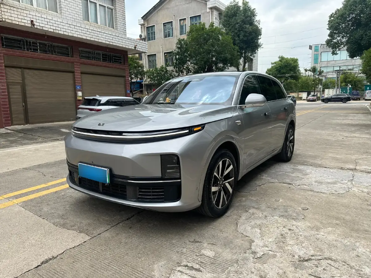 2023 Li L7 Range Extended 154HP REEV 40.9KWH
