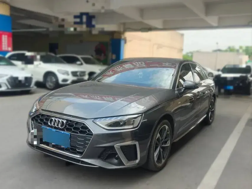 2023 Audi A4L 2.0T 190HP L4 7DCT