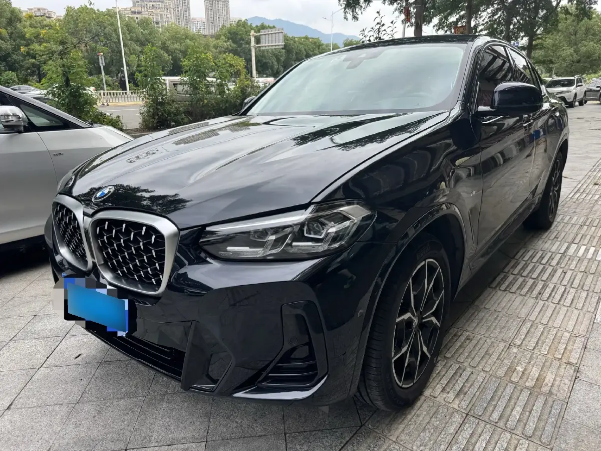 2022 BMW X4 2.0T 245HP L4 8AT