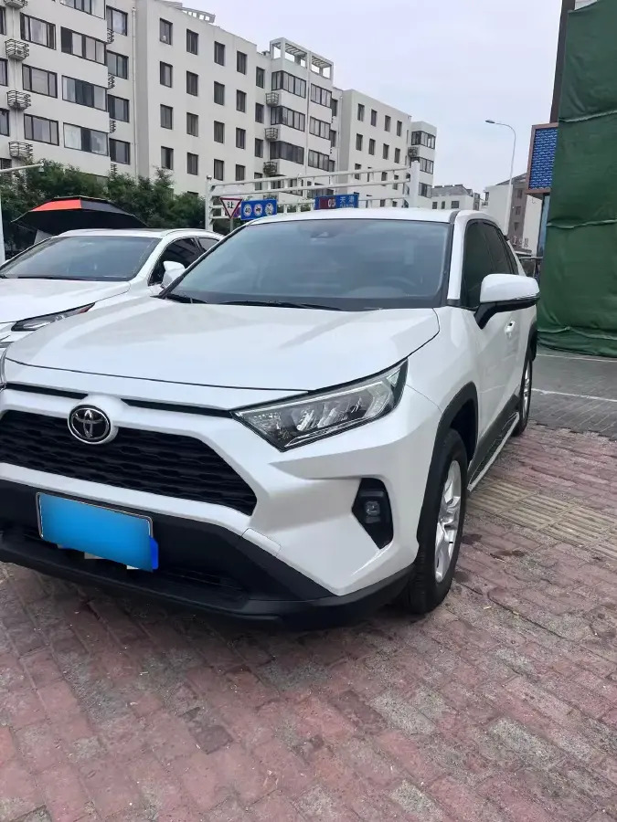 2023 Toyota RAV4 2.0L 171HP L4 CVT
