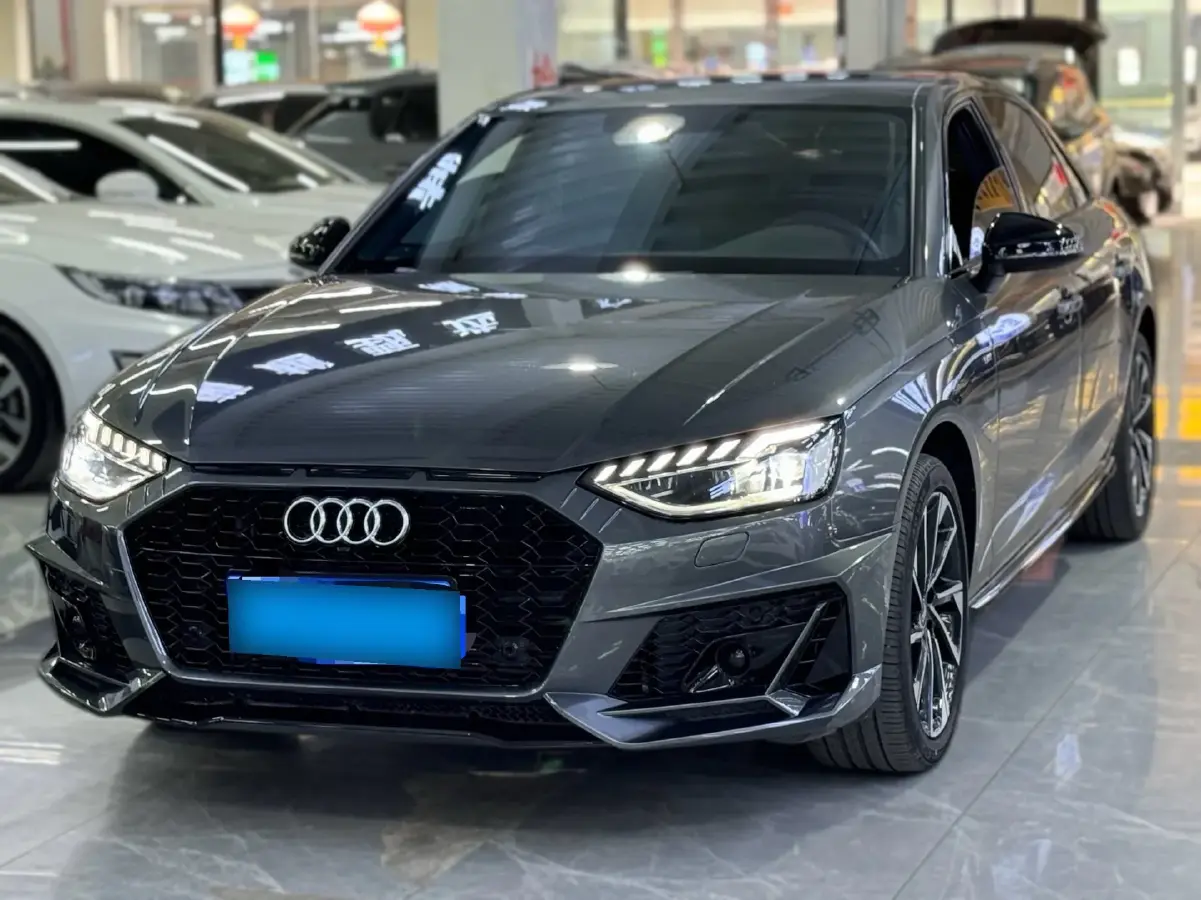 2023 Audi A4L 2.0T 190HP L4 7DCT