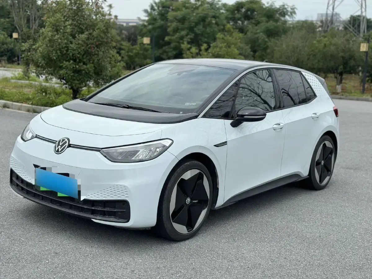 2023 Volkswagen ID.3 BEV 52.8KWH