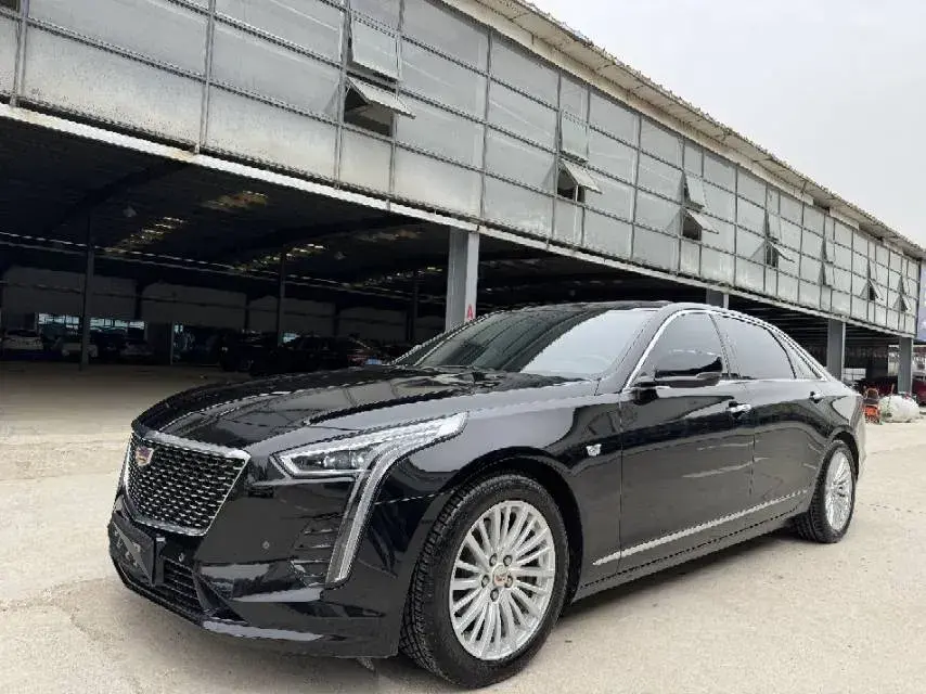 2022 Cadillac CT6 2.0T 237HP L4 10AT