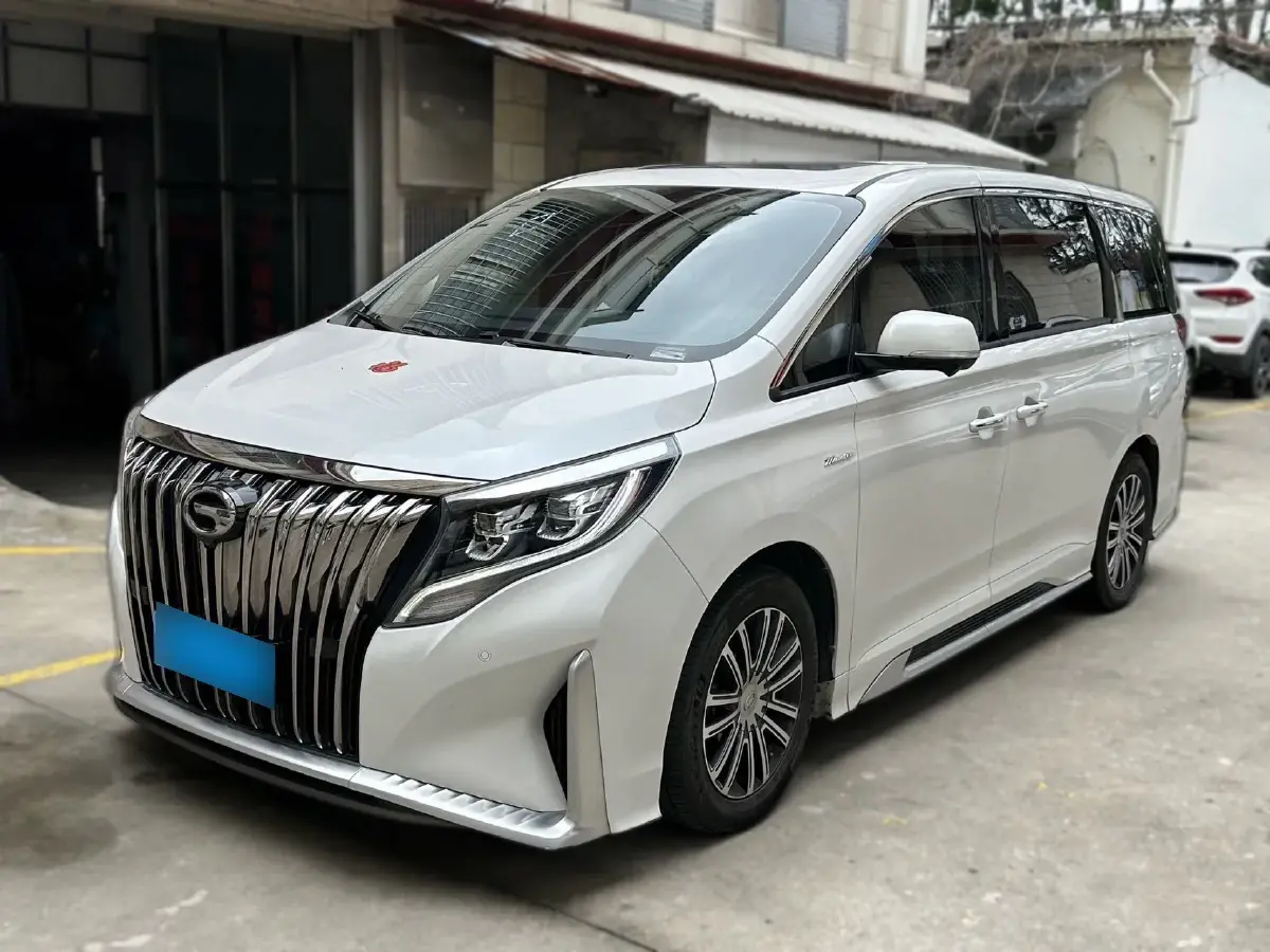 2023 GAC Trumpchi M8 2.0T 252HP L4 8AT
