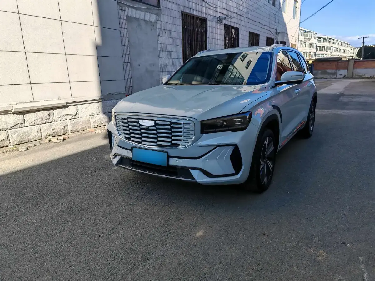 2022 Geely Monjaro 1.5T 150HP L3 3DHT Hybrid