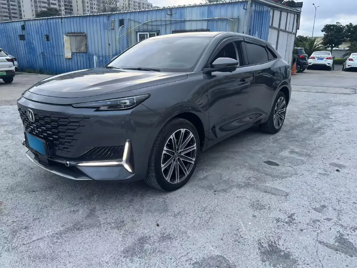 2021 ChangAn UNI-K 2.0T 233HP L4 8AT
