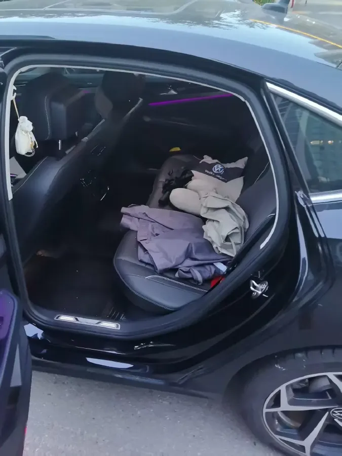 2023 Volkswagen Passat 2.0T 186HP L4 7DCT,autocango,china used car exporter,china ev exporter,chinese used car exporter,chinese used ev exporter