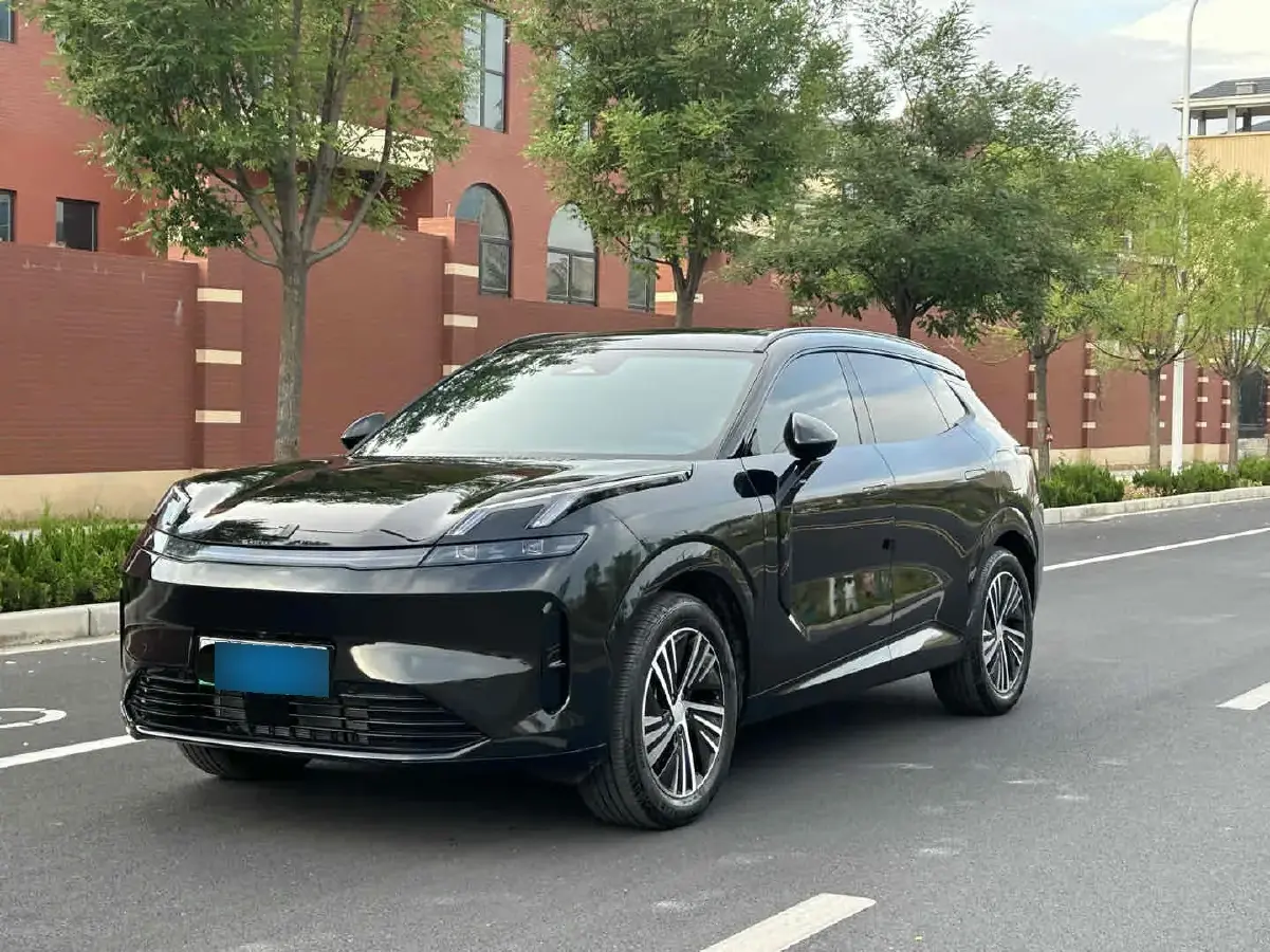 2023 LYNK&CO 08 EM-P 1.5T 163HP L4 3DHT PHEV 39.8KWH